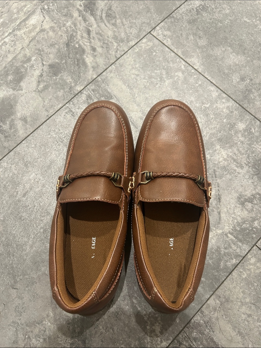 Crown Vintage Boys Brown Leather Slip-On Loafers Size 4